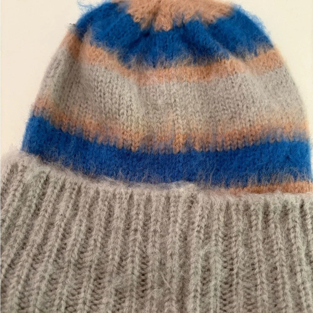 NWOT Free People The Groove Stripe Beanie
